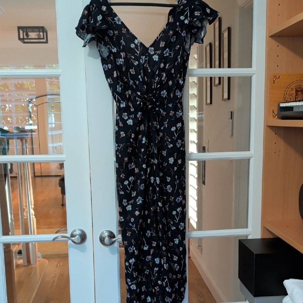 Chic Black Floral Maxi Dress